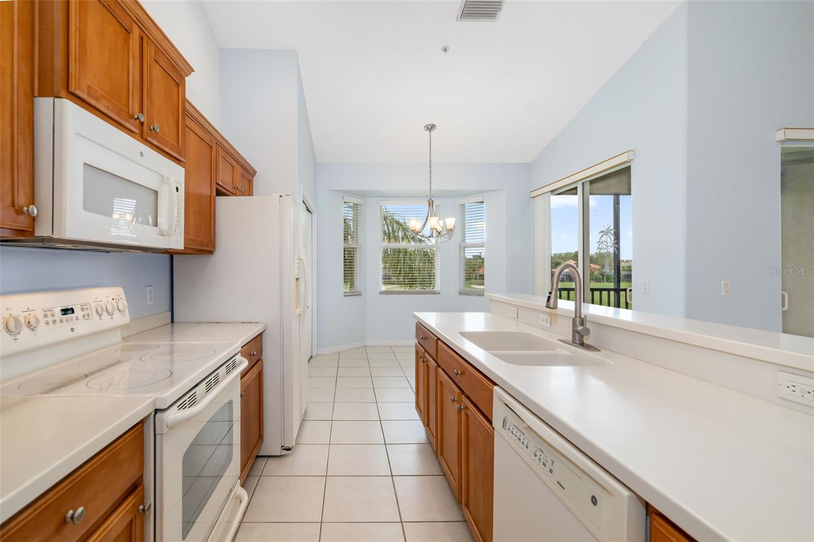 905 FAIRWAYCOVE LN #203, BRADENTON, FL, 34212