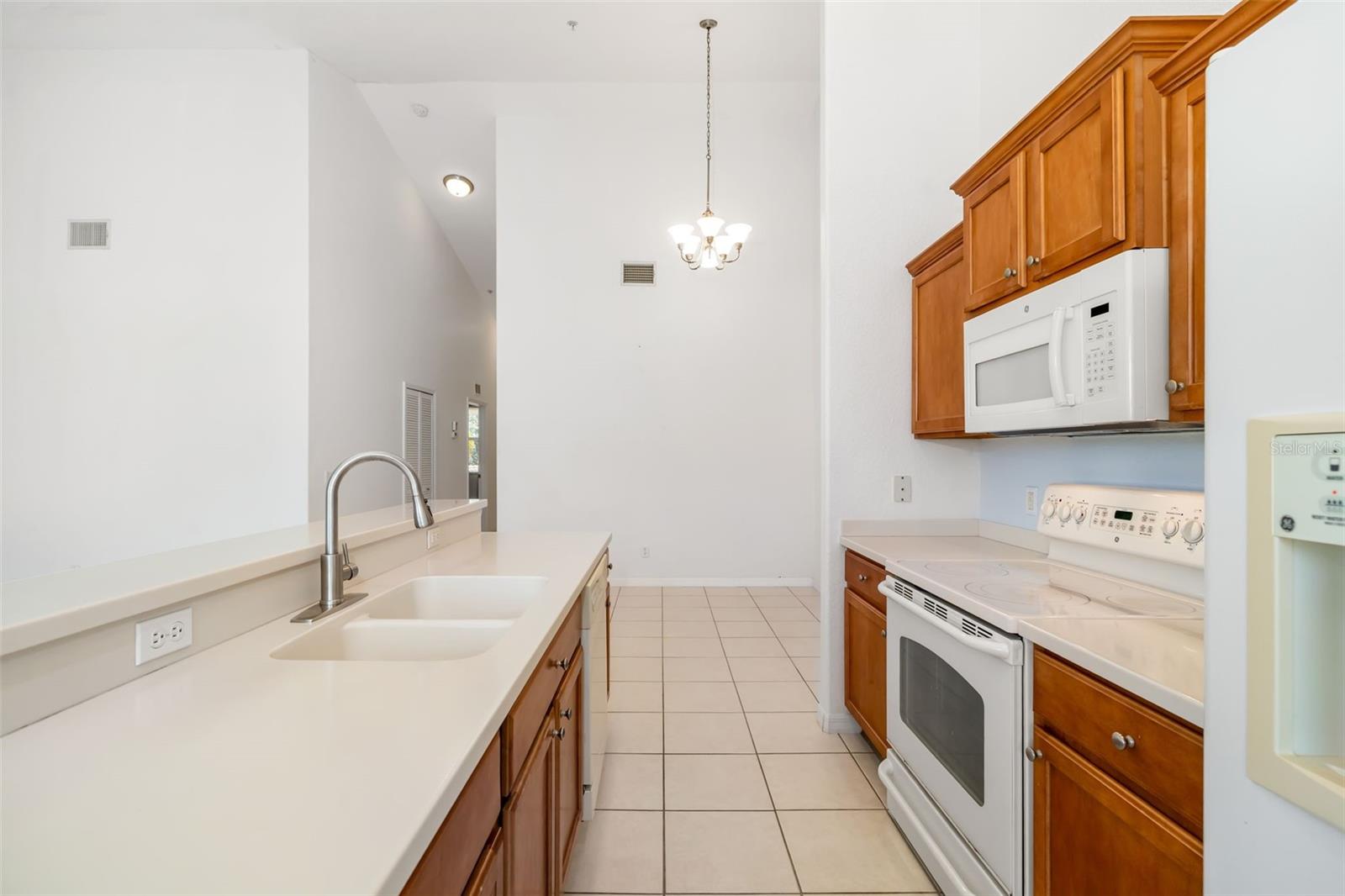 905 FAIRWAYCOVE LN #203, BRADENTON, FL, 34212