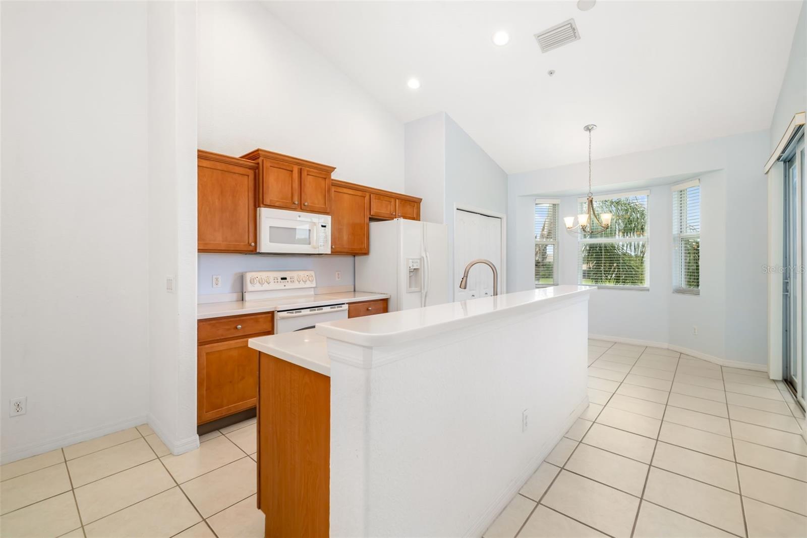 905 FAIRWAYCOVE LN #203, BRADENTON, FL, 34212