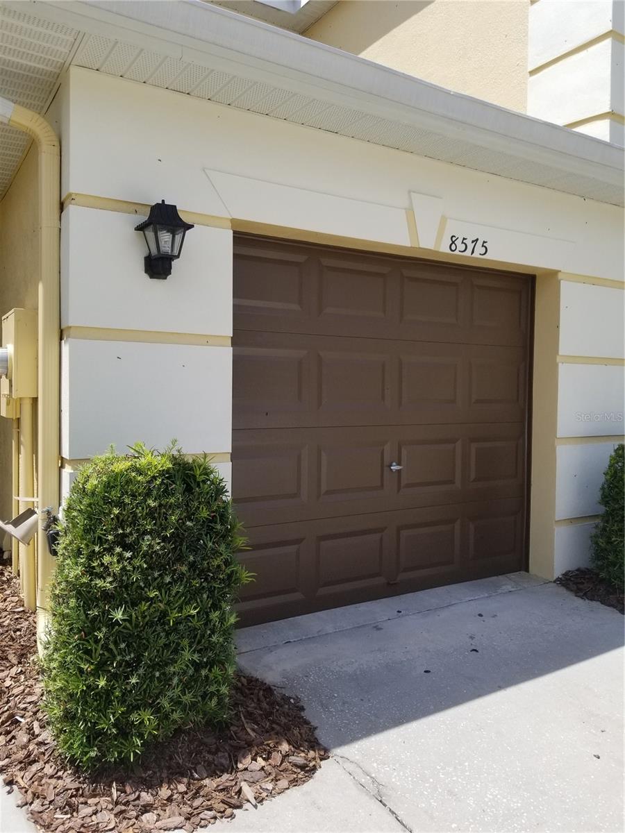 8575 TRAIL WIND DR, TAMPA, FL, 33647