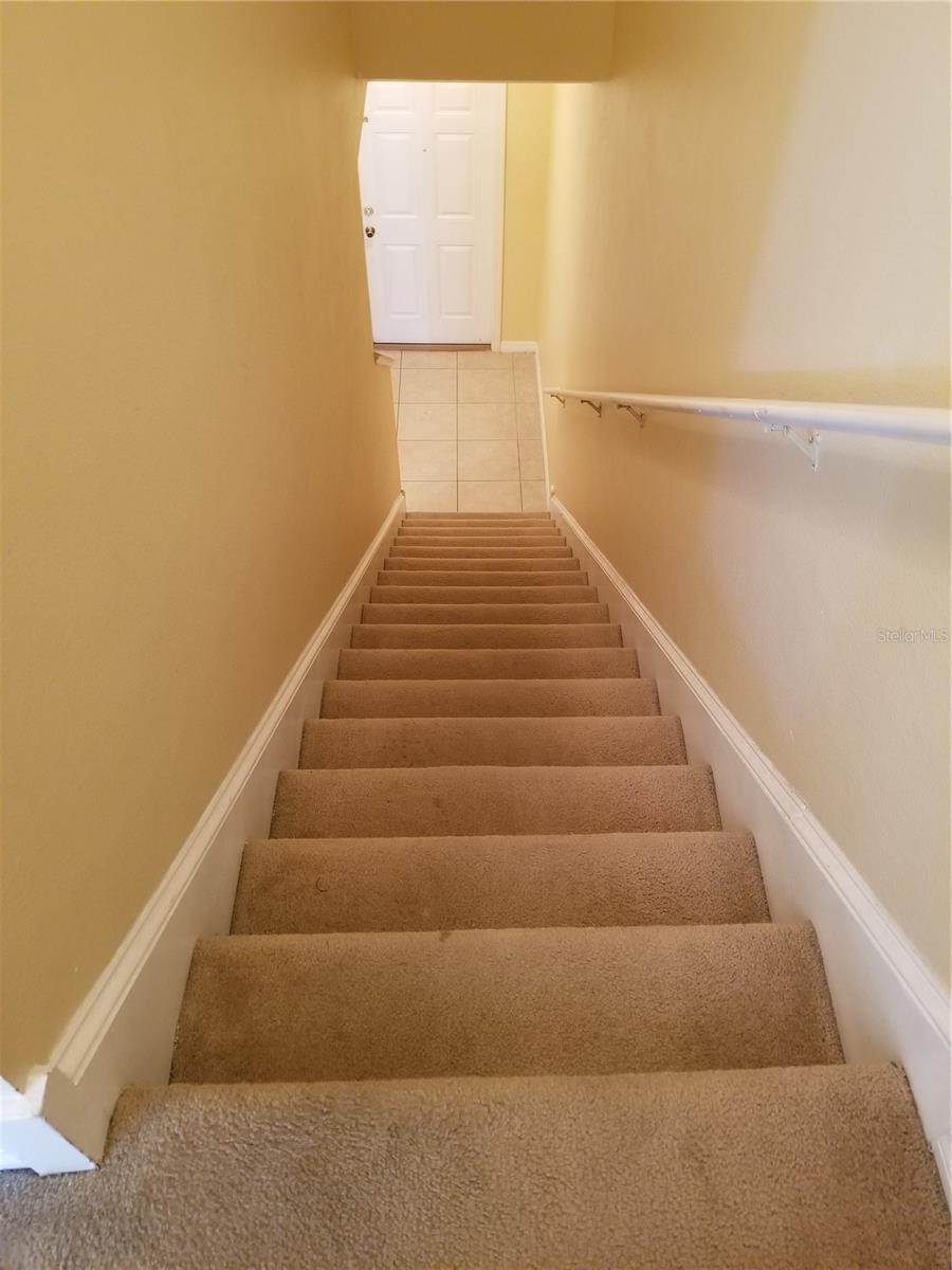 8575 TRAIL WIND DR, TAMPA, FL, 33647