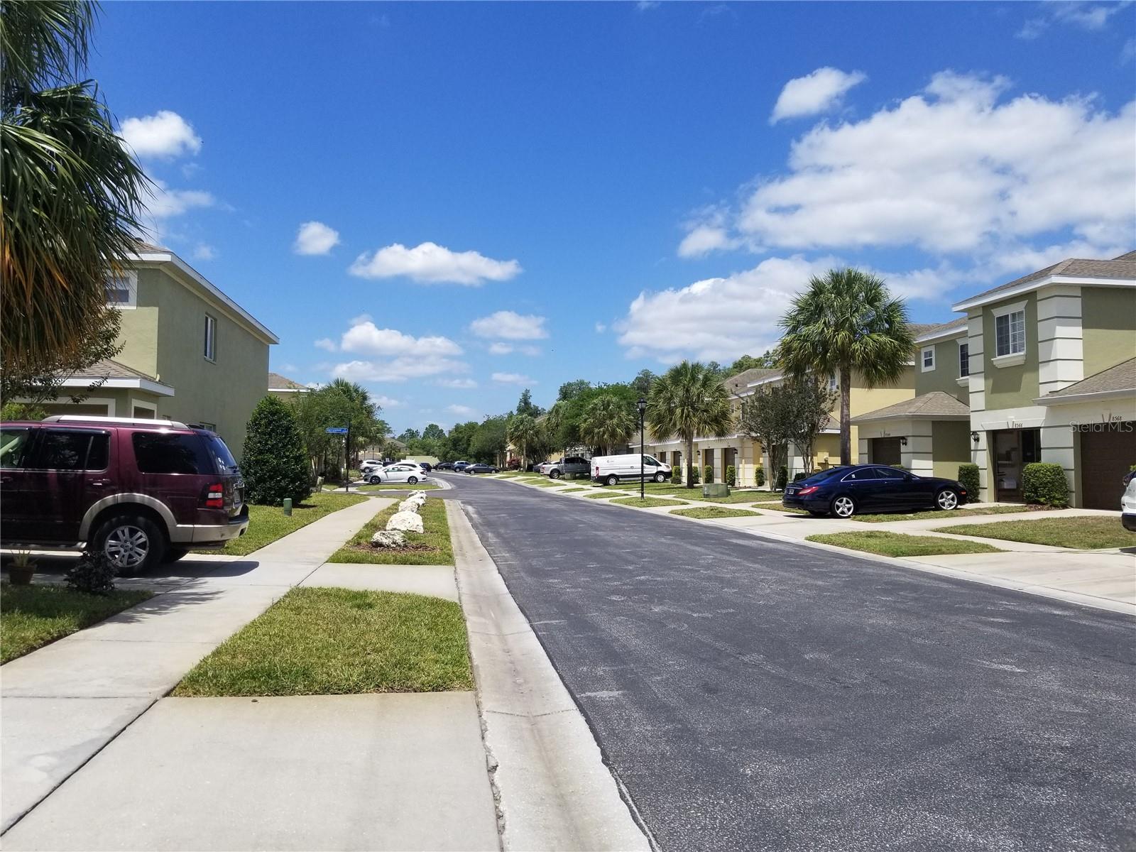 8575 TRAIL WIND DR, TAMPA, FL, 33647