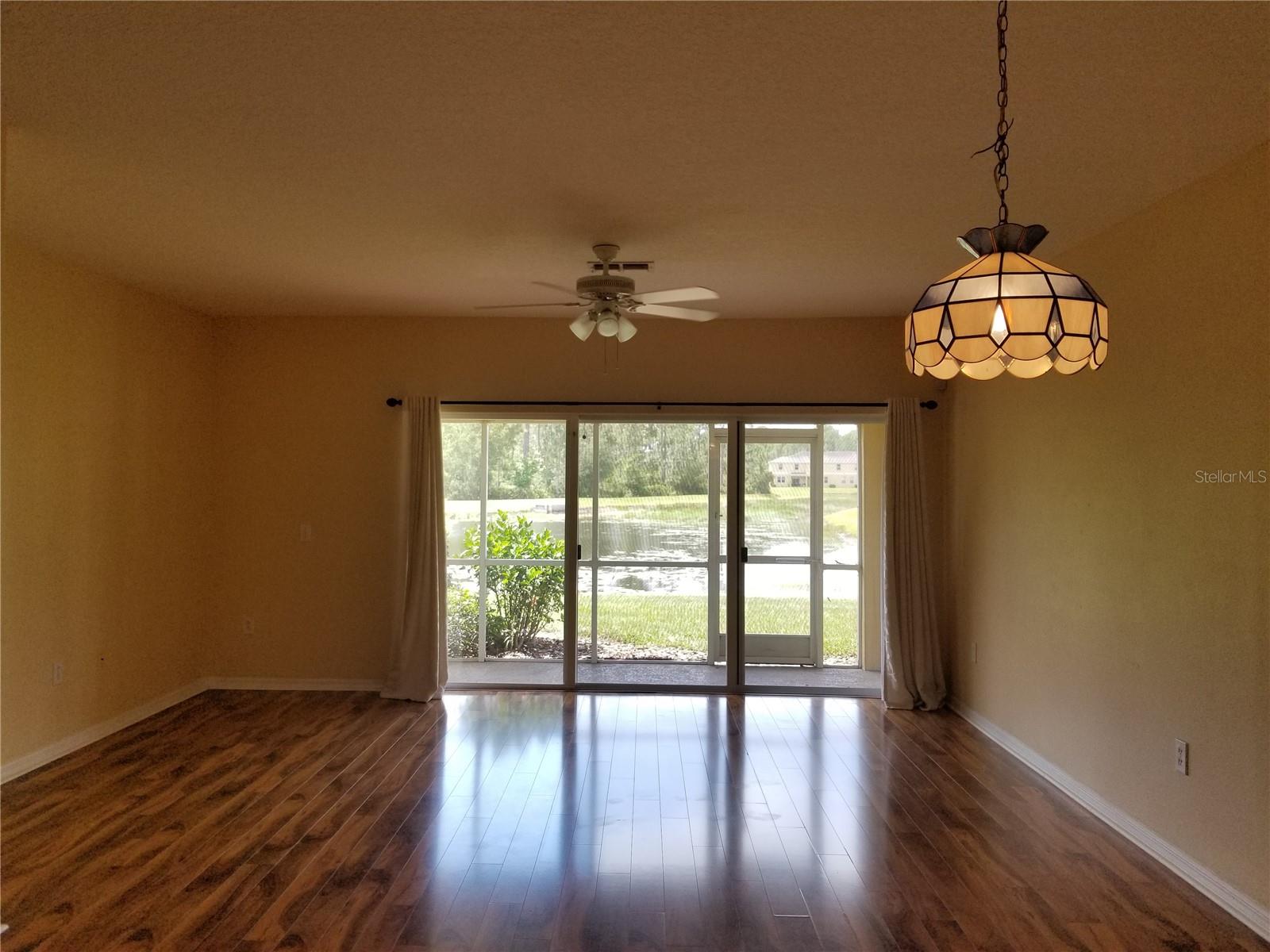 8575 TRAIL WIND DR, TAMPA, FL, 33647