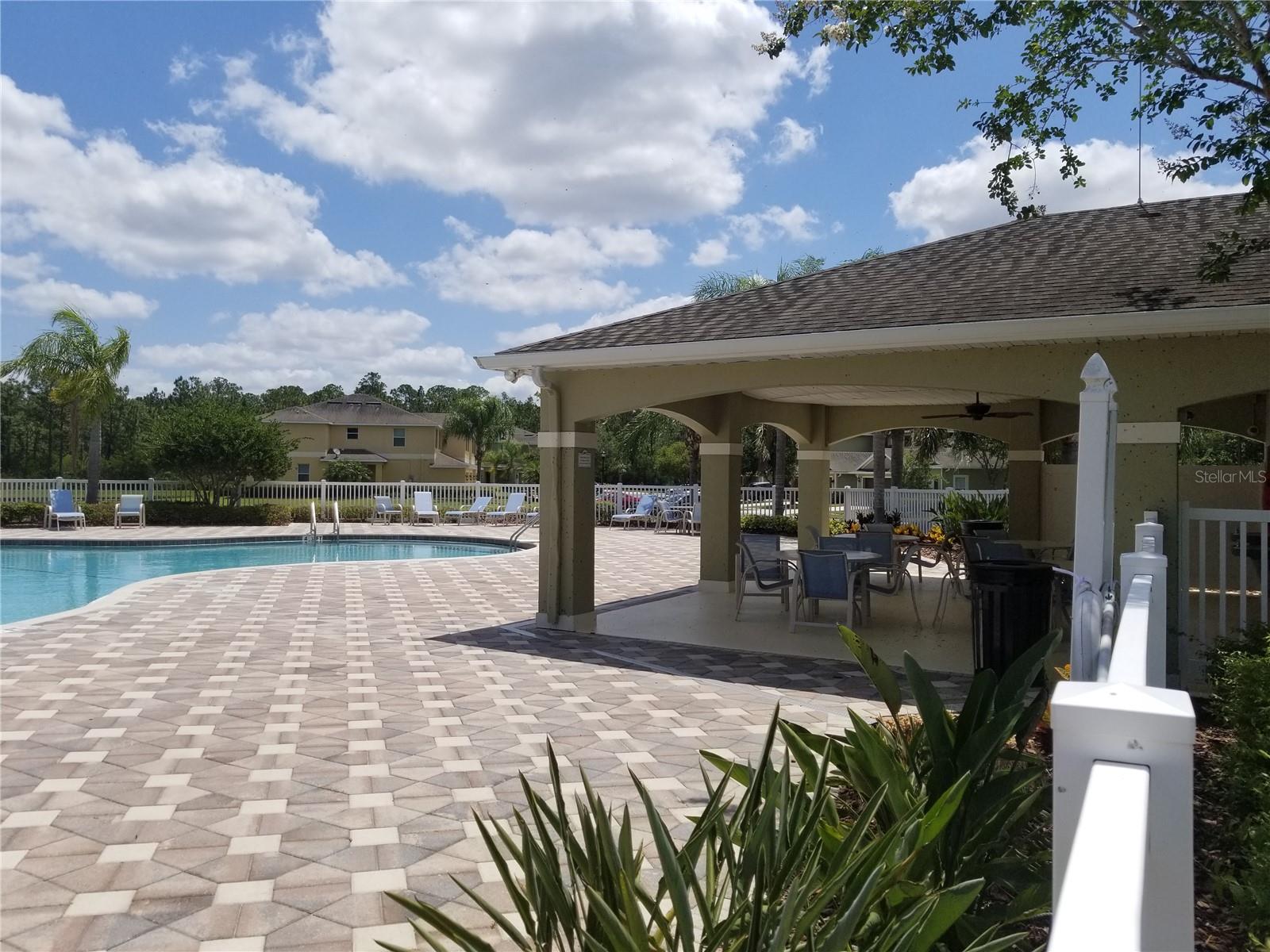 8575 TRAIL WIND DR, TAMPA, FL, 33647