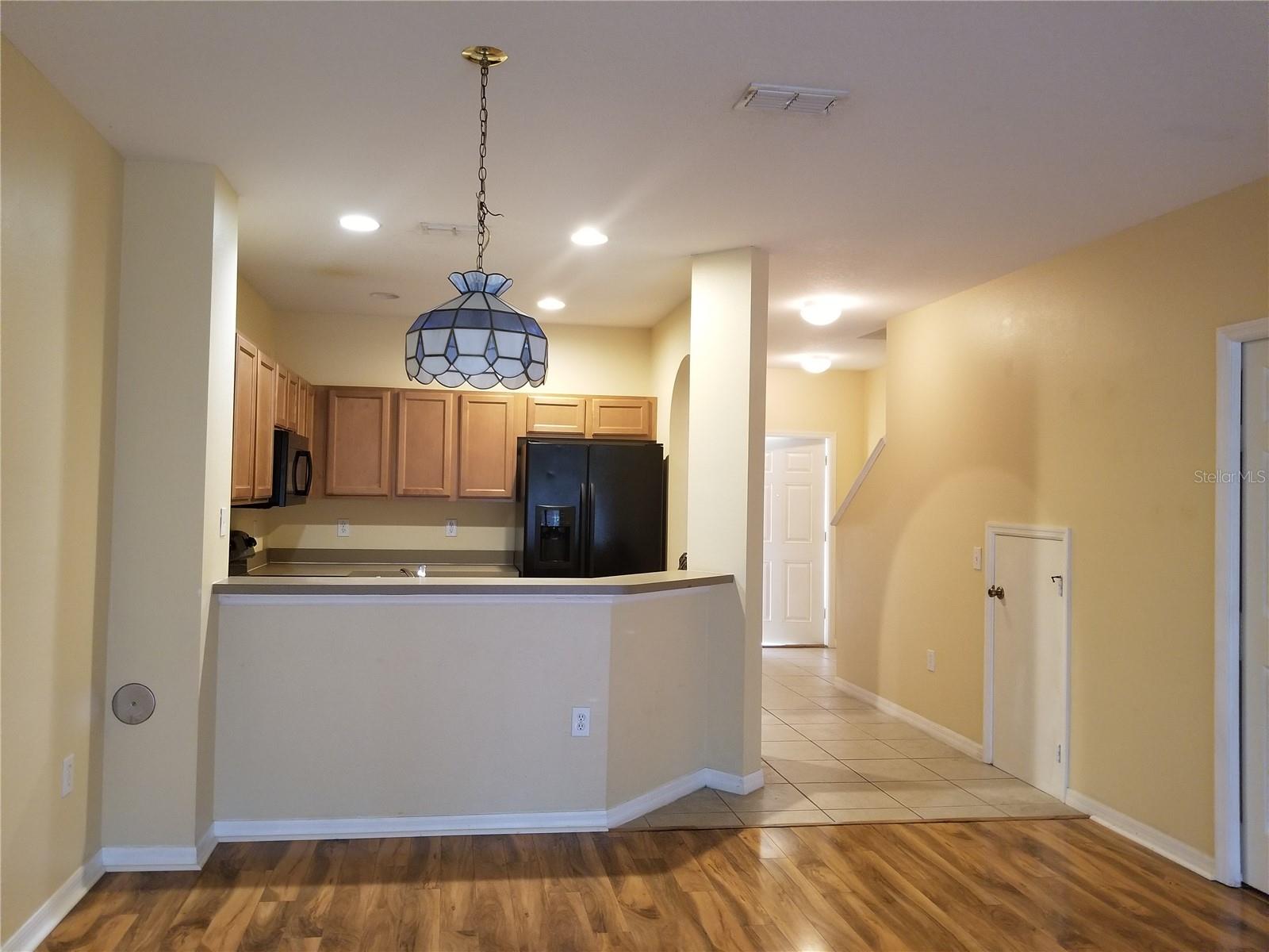 8575 TRAIL WIND DR, TAMPA, FL, 33647