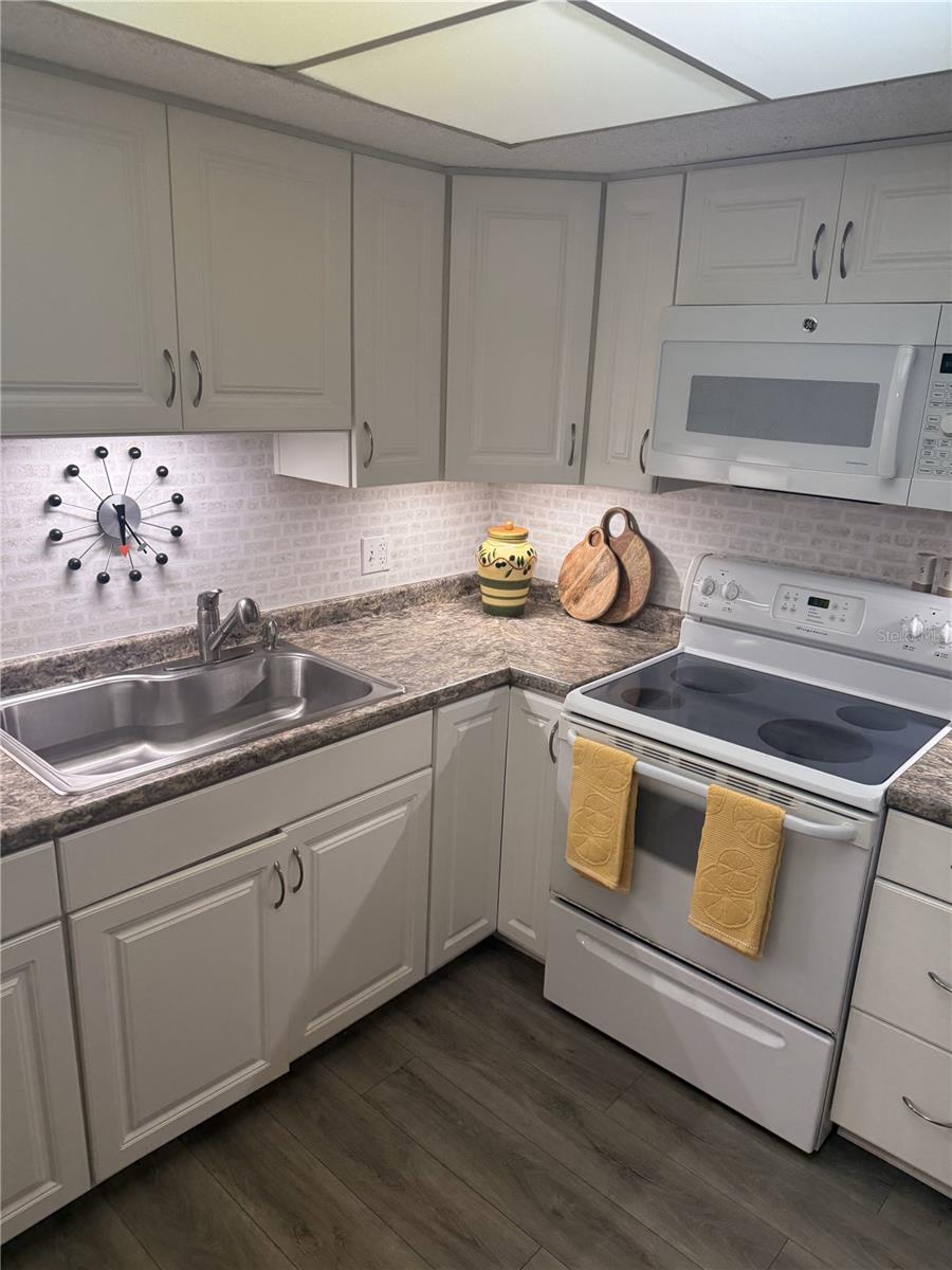 948 VIRGINIA ST #206, DUNEDIN, FL, 34697