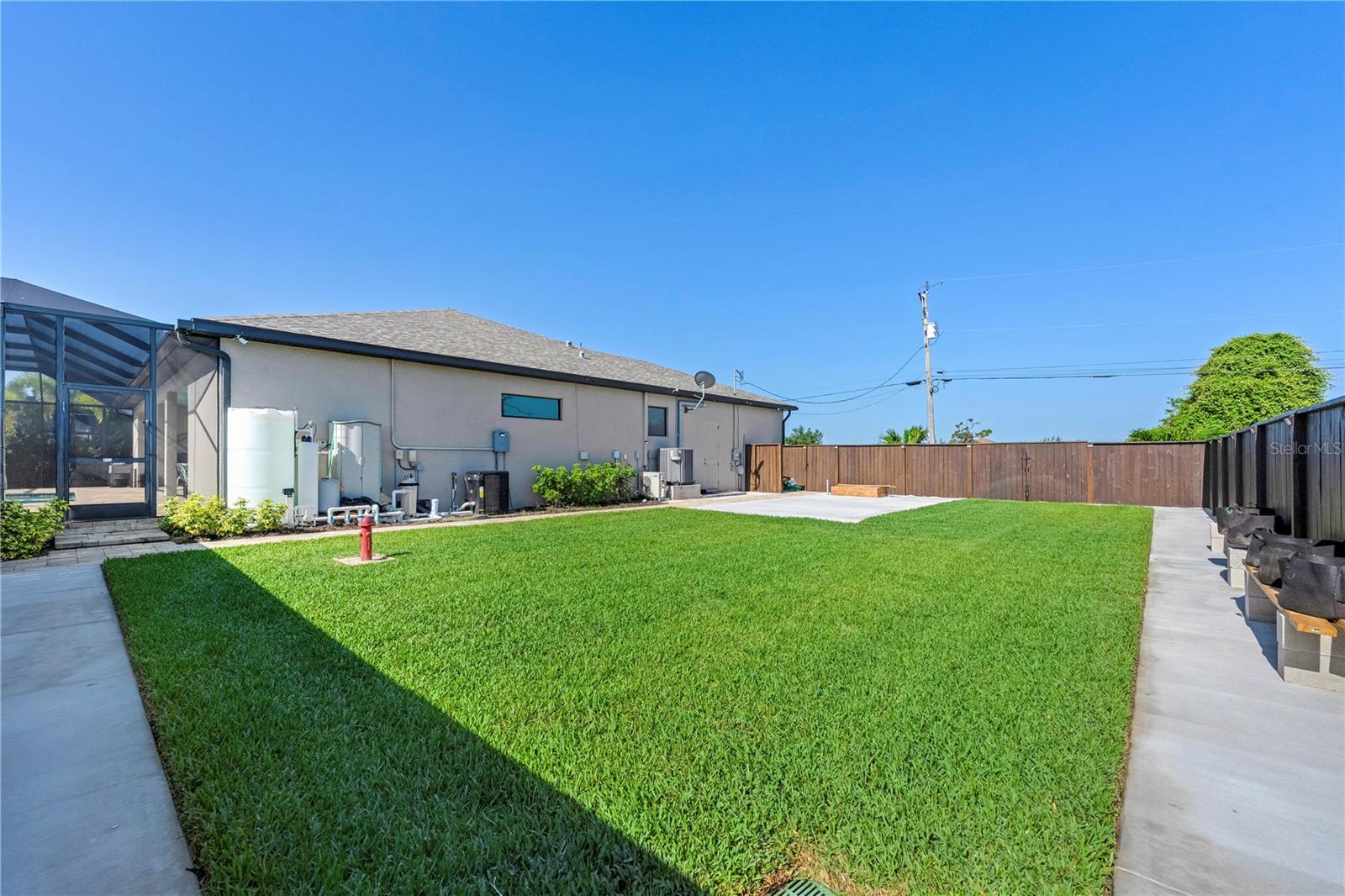 2341 NW 36TH PL, CAPE CORAL, FL, 33993