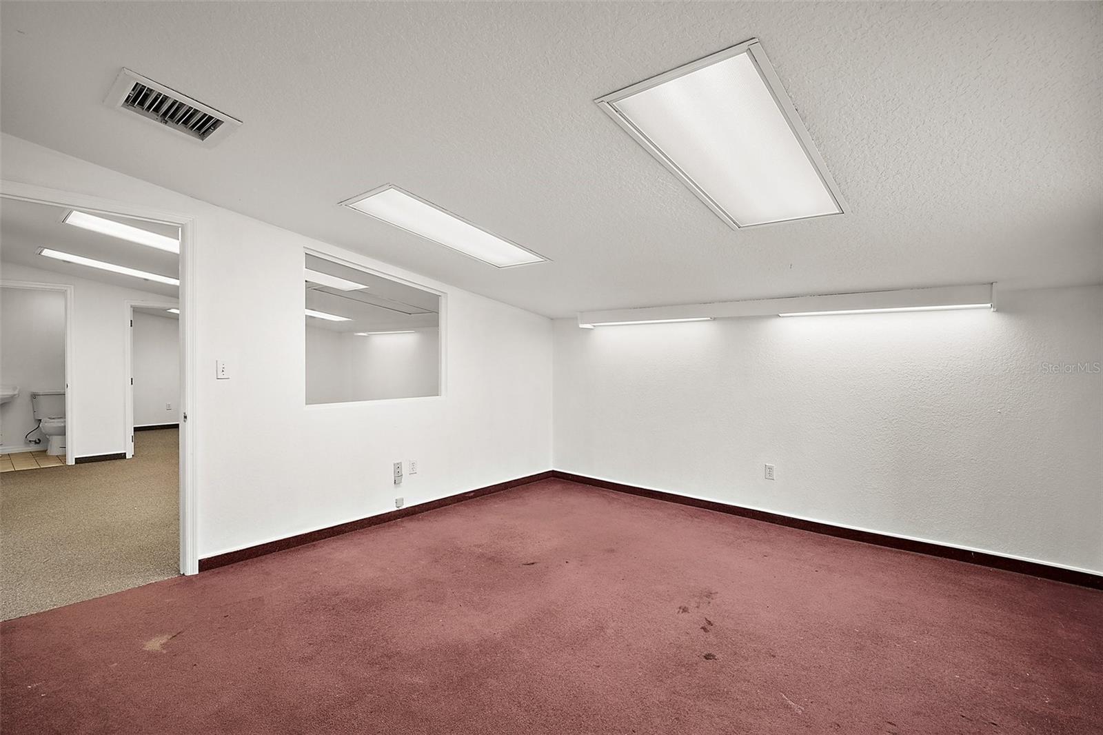 9846 US HIGHWAY 441, LEESBURG, FL, 34788