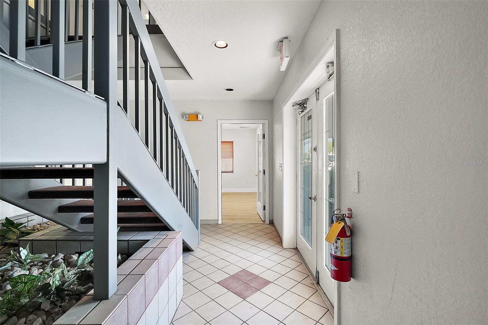 9846 US HIGHWAY 441, LEESBURG, FL, 34788