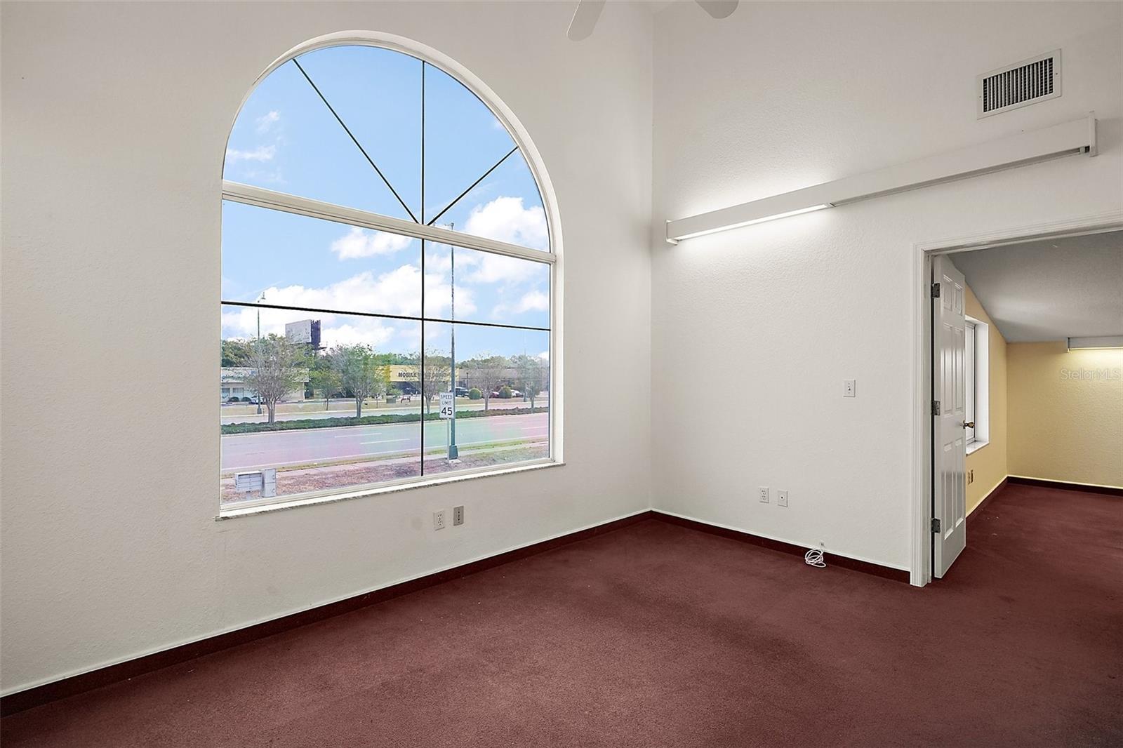 9846 US HIGHWAY 441, LEESBURG, FL, 34788