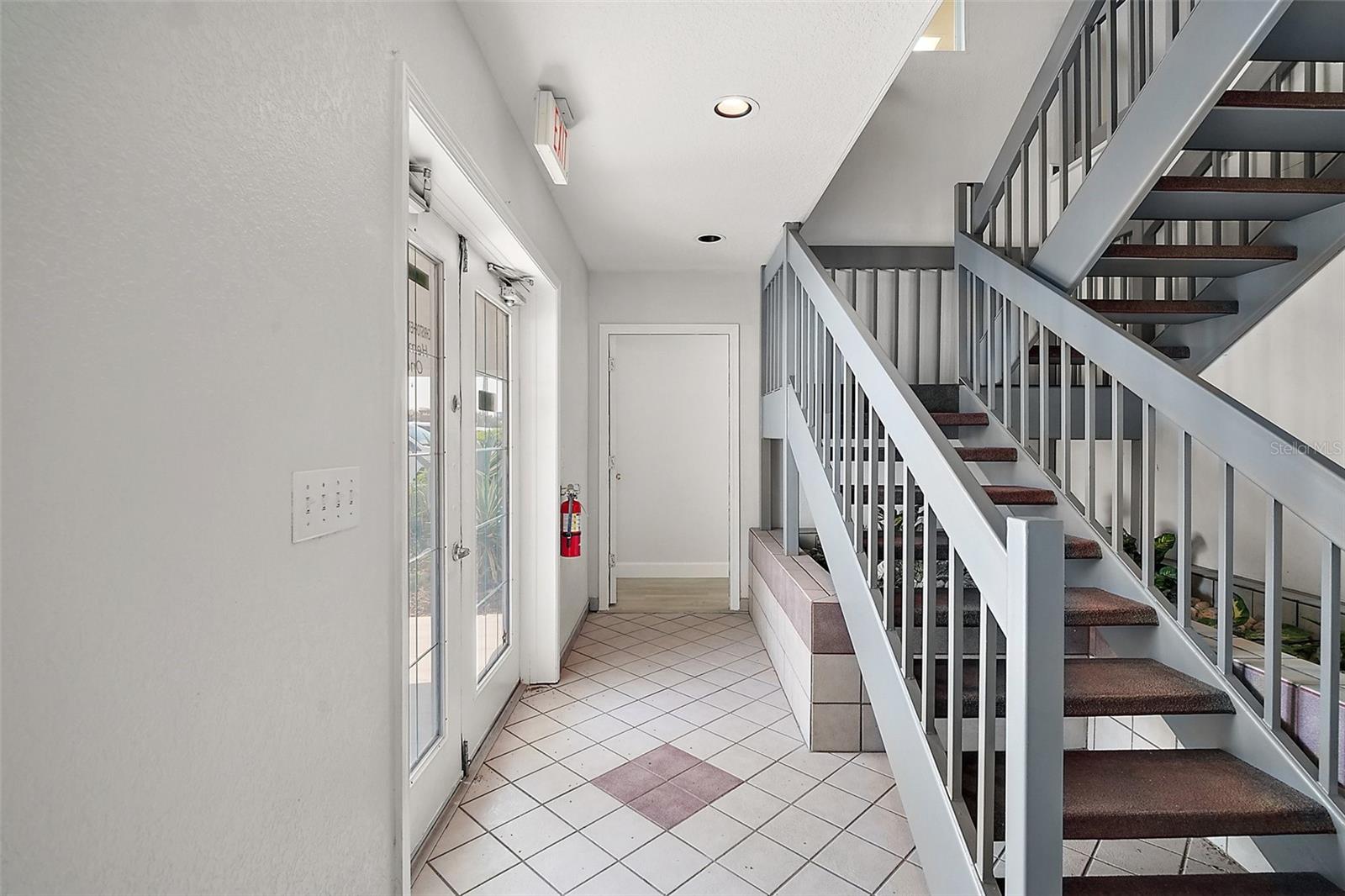 9846 US HIGHWAY 441, LEESBURG, FL, 34788