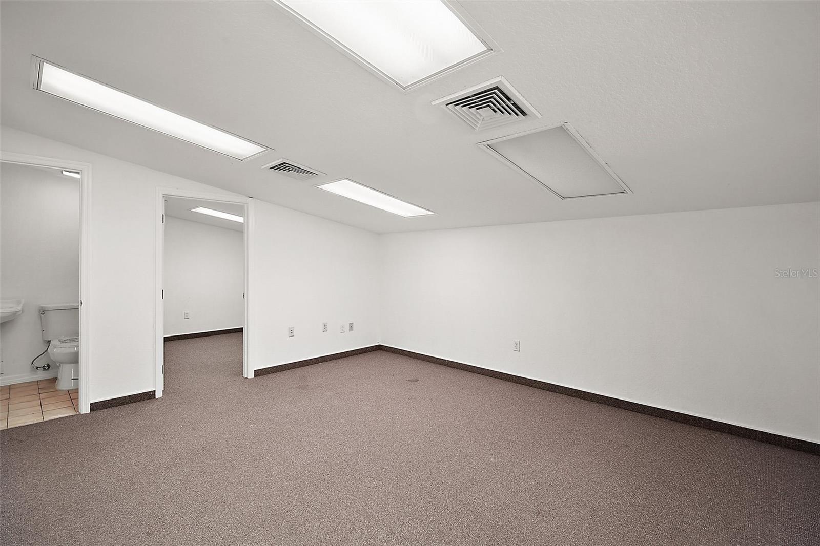 9846 US HIGHWAY 441, LEESBURG, FL, 34788