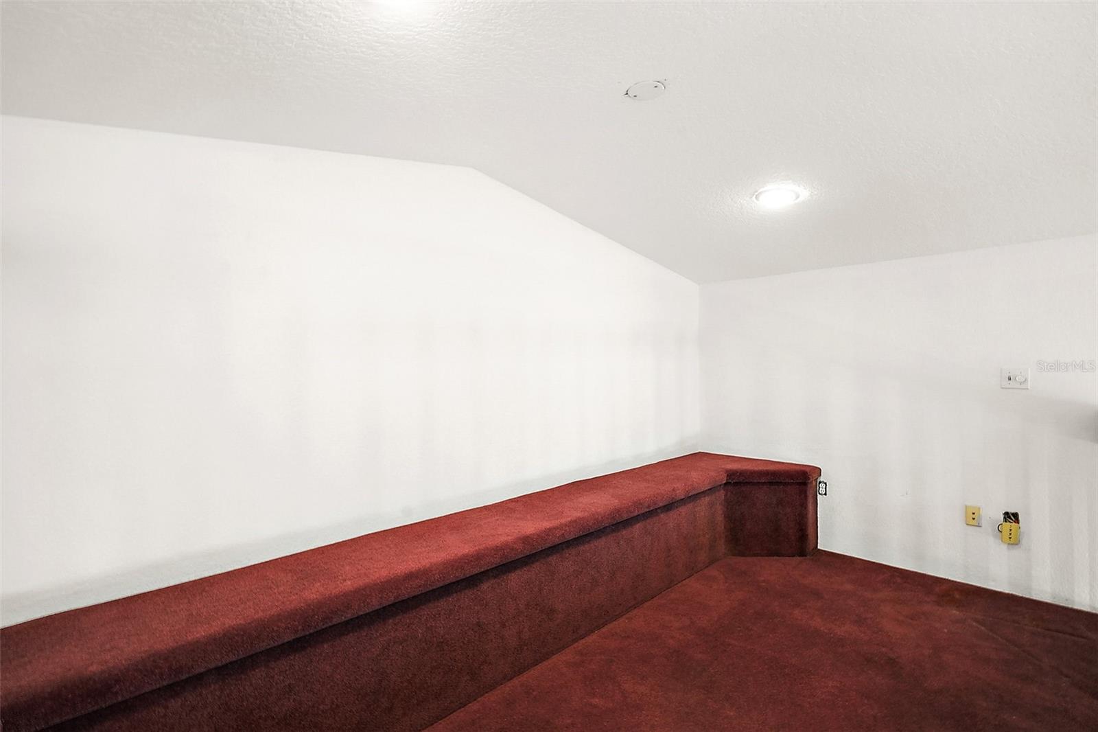 9846 US HIGHWAY 441, LEESBURG, FL, 34788