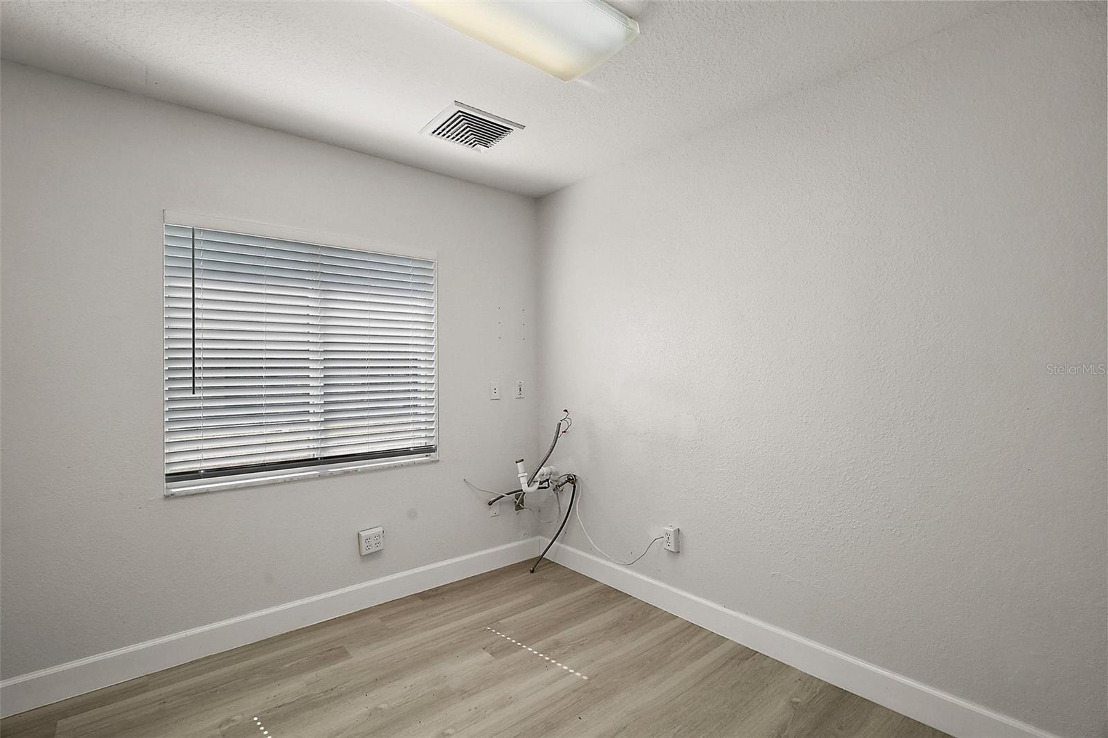 9846 US HIGHWAY 441, LEESBURG, FL, 34788