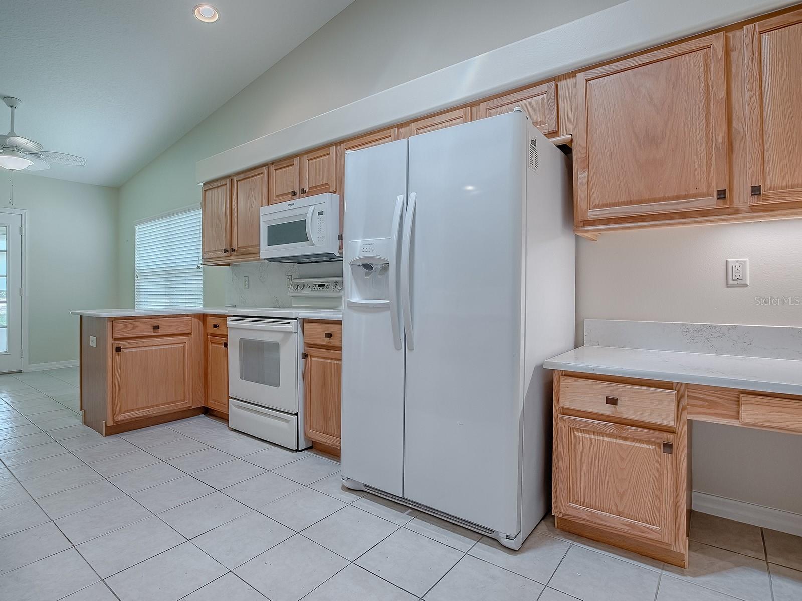 1016 EAGLES LNDG, LEESBURG, FL, 34748