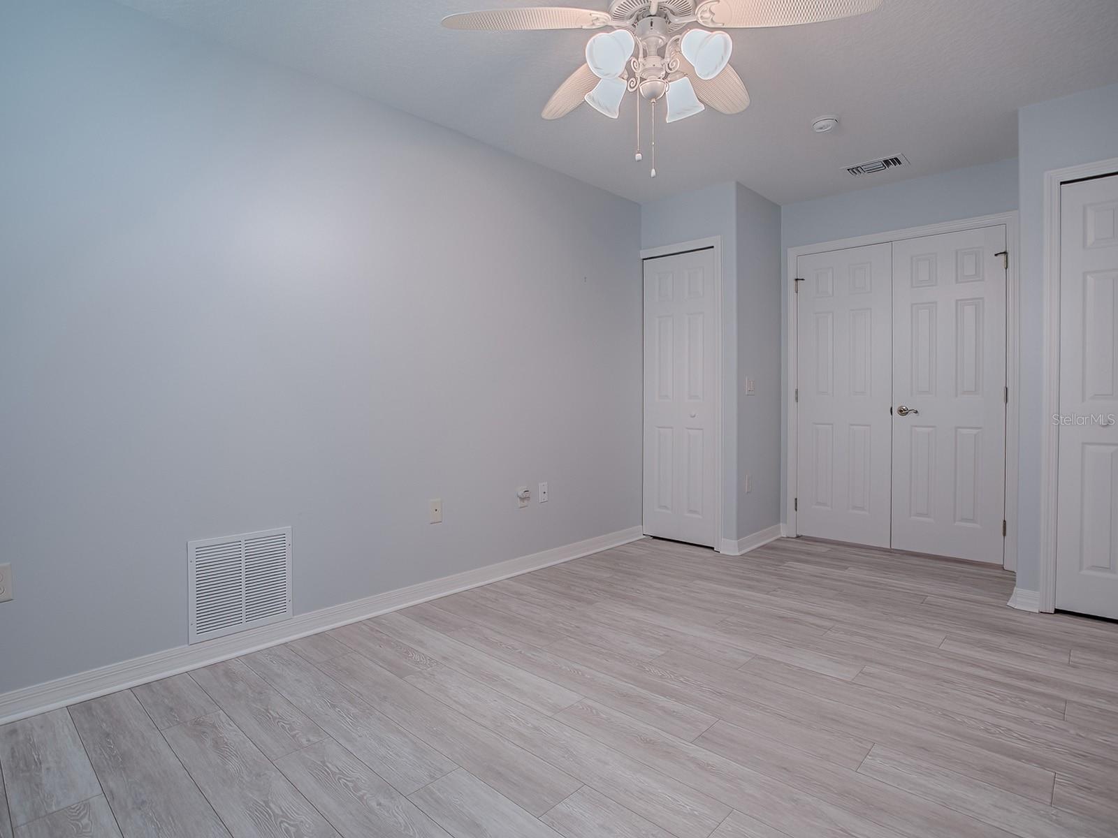 1016 EAGLES LNDG, LEESBURG, FL, 34748