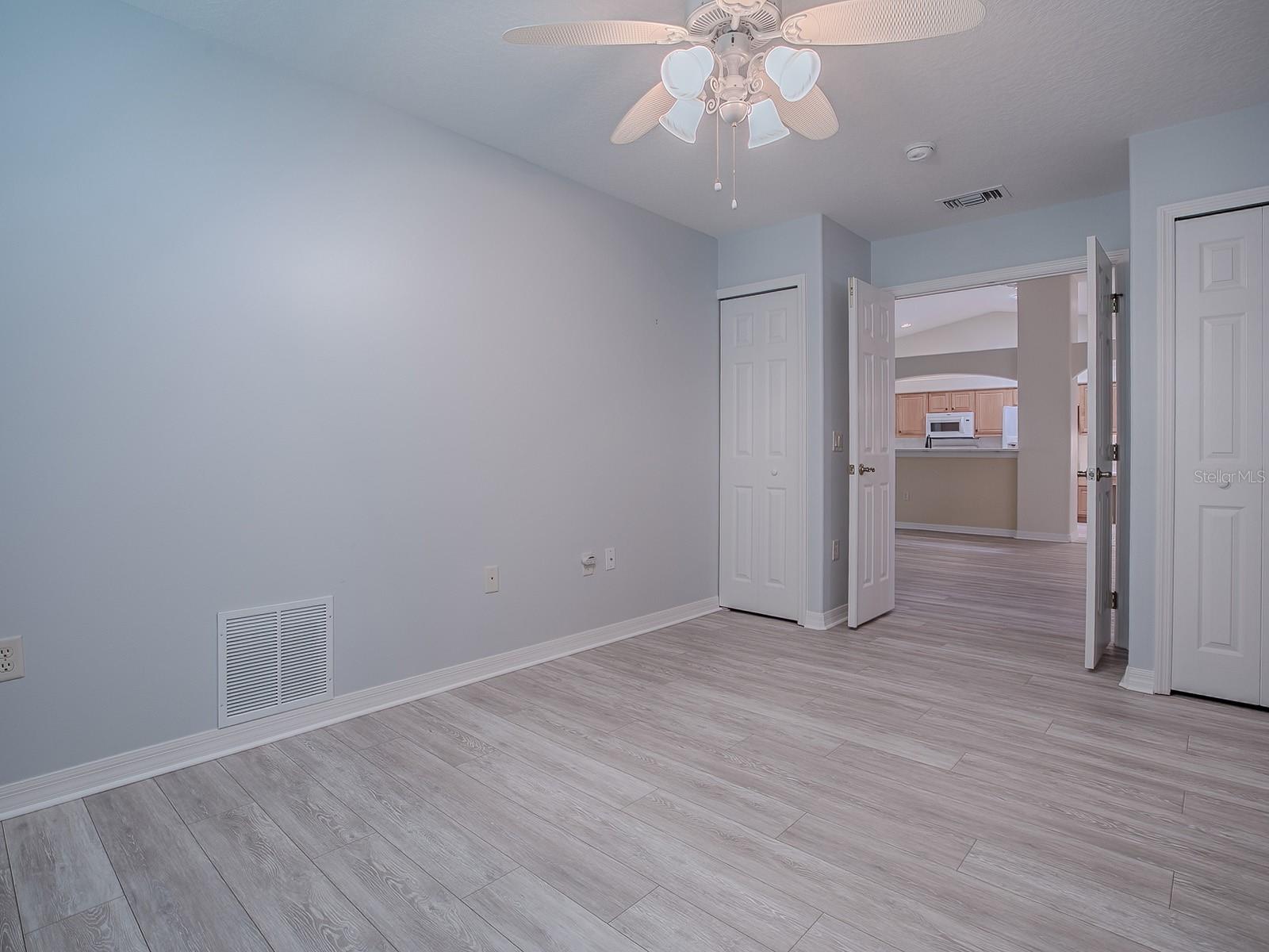 1016 EAGLES LNDG, LEESBURG, FL, 34748