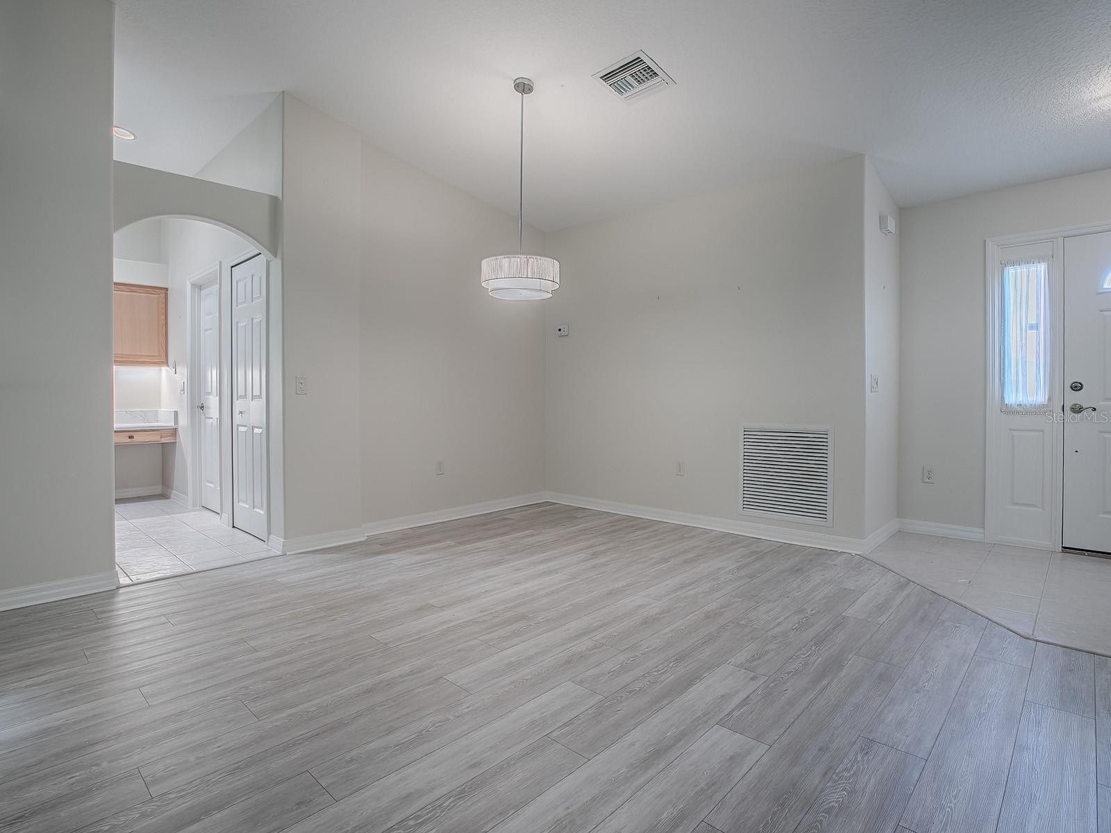 1016 EAGLES LNDG, LEESBURG, FL, 34748