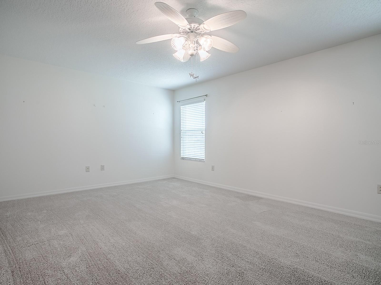 1016 EAGLES LNDG, LEESBURG, FL, 34748