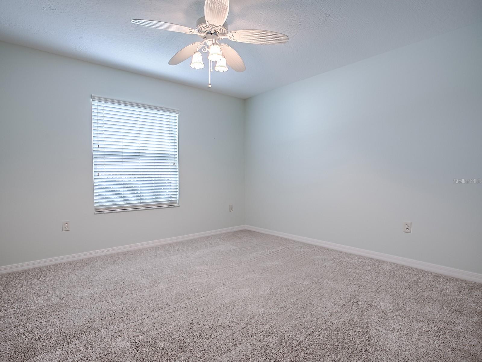 1016 EAGLES LNDG, LEESBURG, FL, 34748