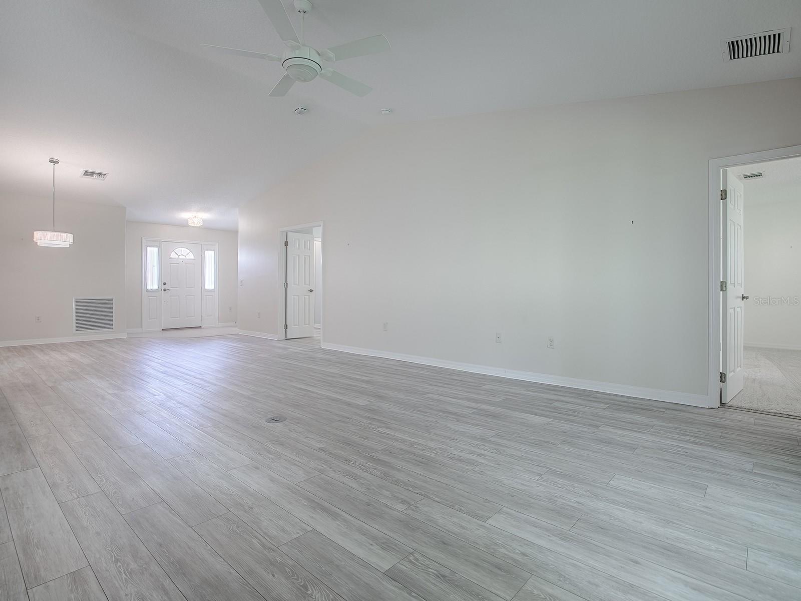 1016 EAGLES LNDG, LEESBURG, FL, 34748