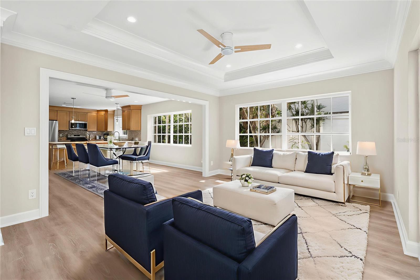 11 BRIGHTWATERS CIR NE, ST PETERSBURG, FL, 33704