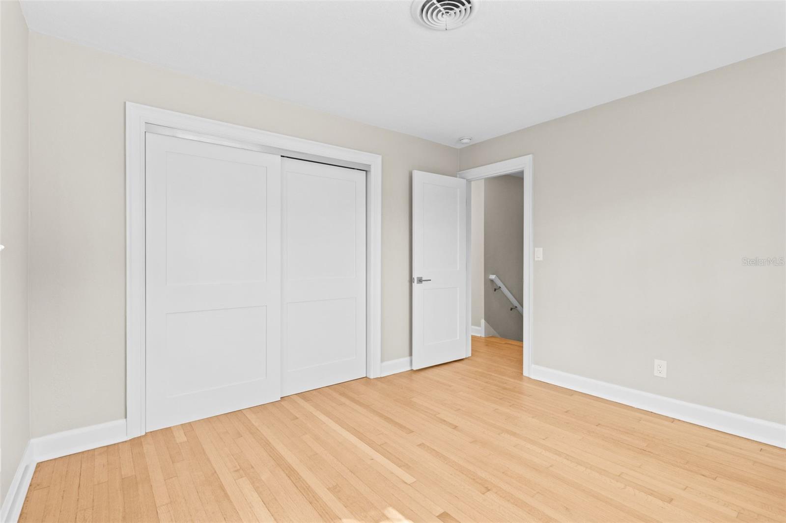 11 BRIGHTWATERS CIR NE, ST PETERSBURG, FL, 33704