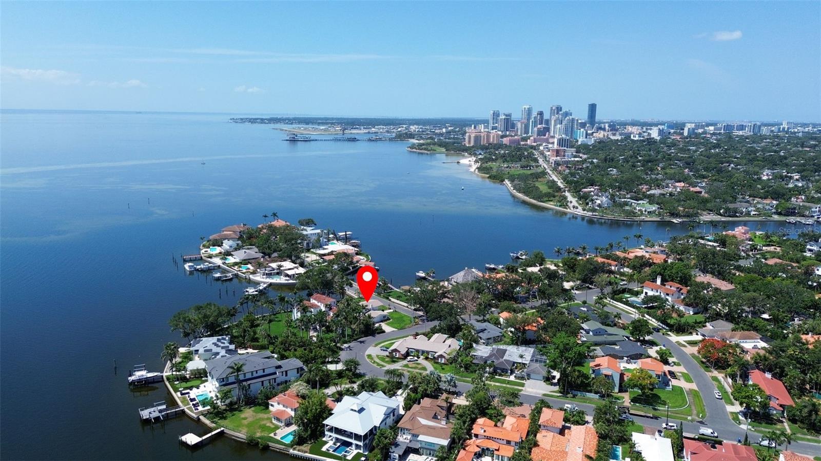 11 BRIGHTWATERS CIR NE, ST PETERSBURG, FL, 33704