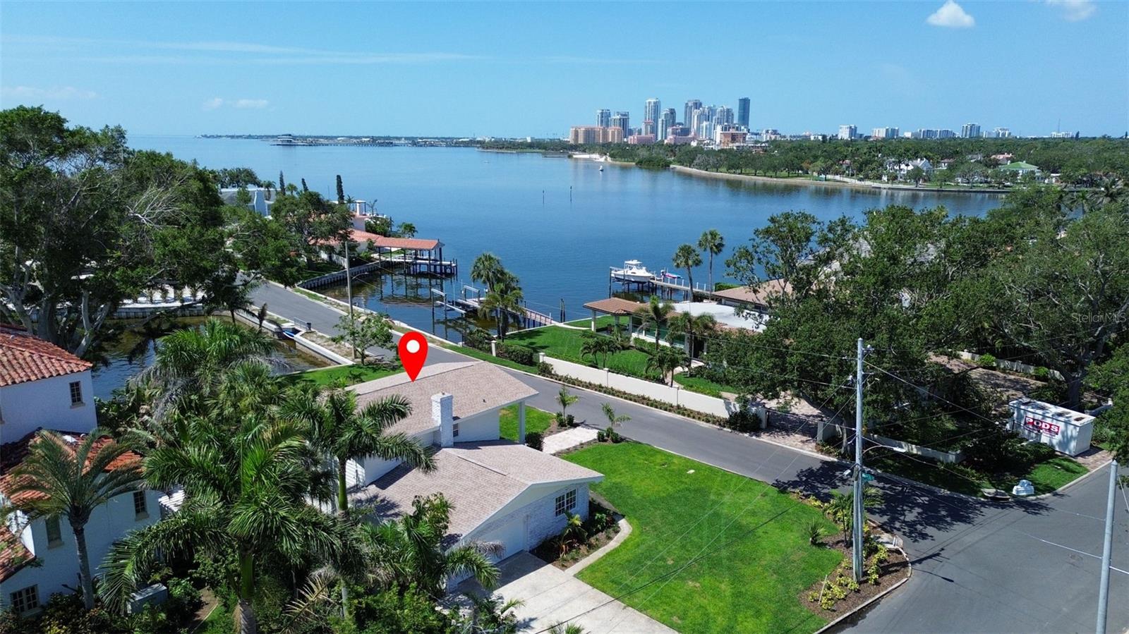 11 BRIGHTWATERS CIR NE, ST PETERSBURG, FL, 33704