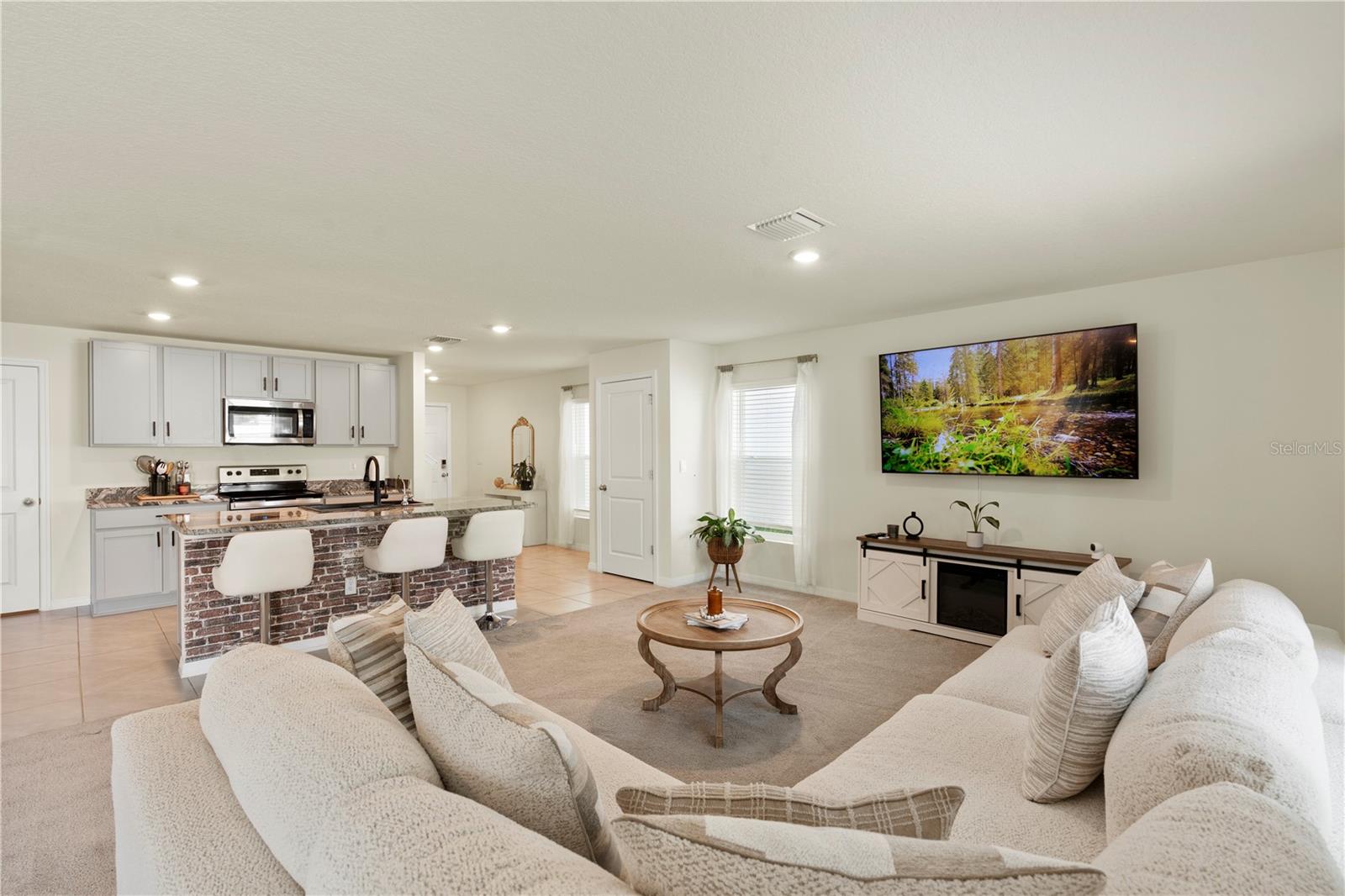 13727 WHISKEY DAISY DR, DADE CITY, FL, 33525