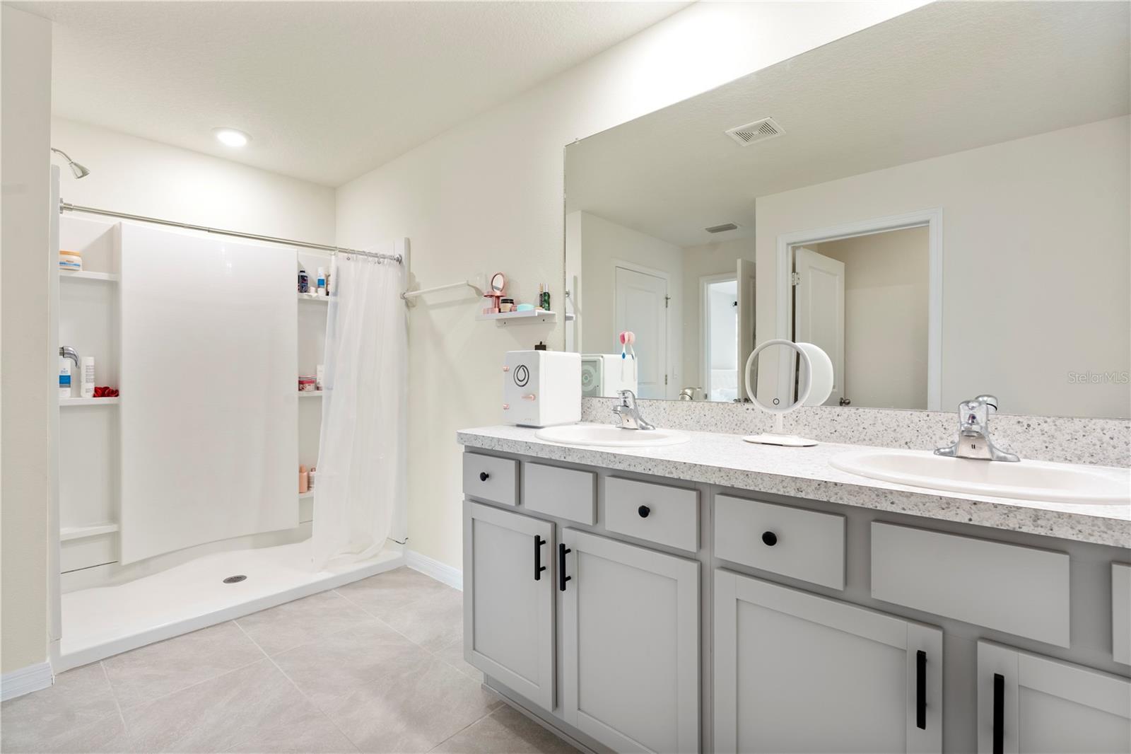 13727 WHISKEY DAISY DR, DADE CITY, FL, 33525