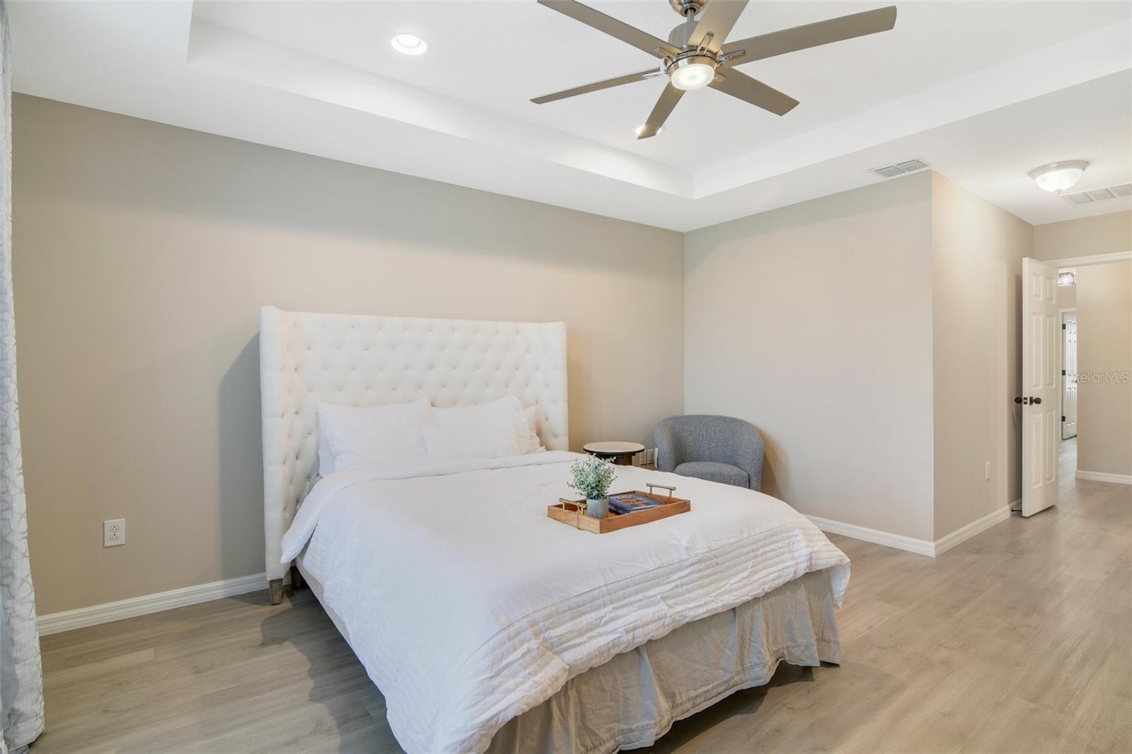 8042 GLENLLOYD AVE, WINTER GARDEN, FL, 34787