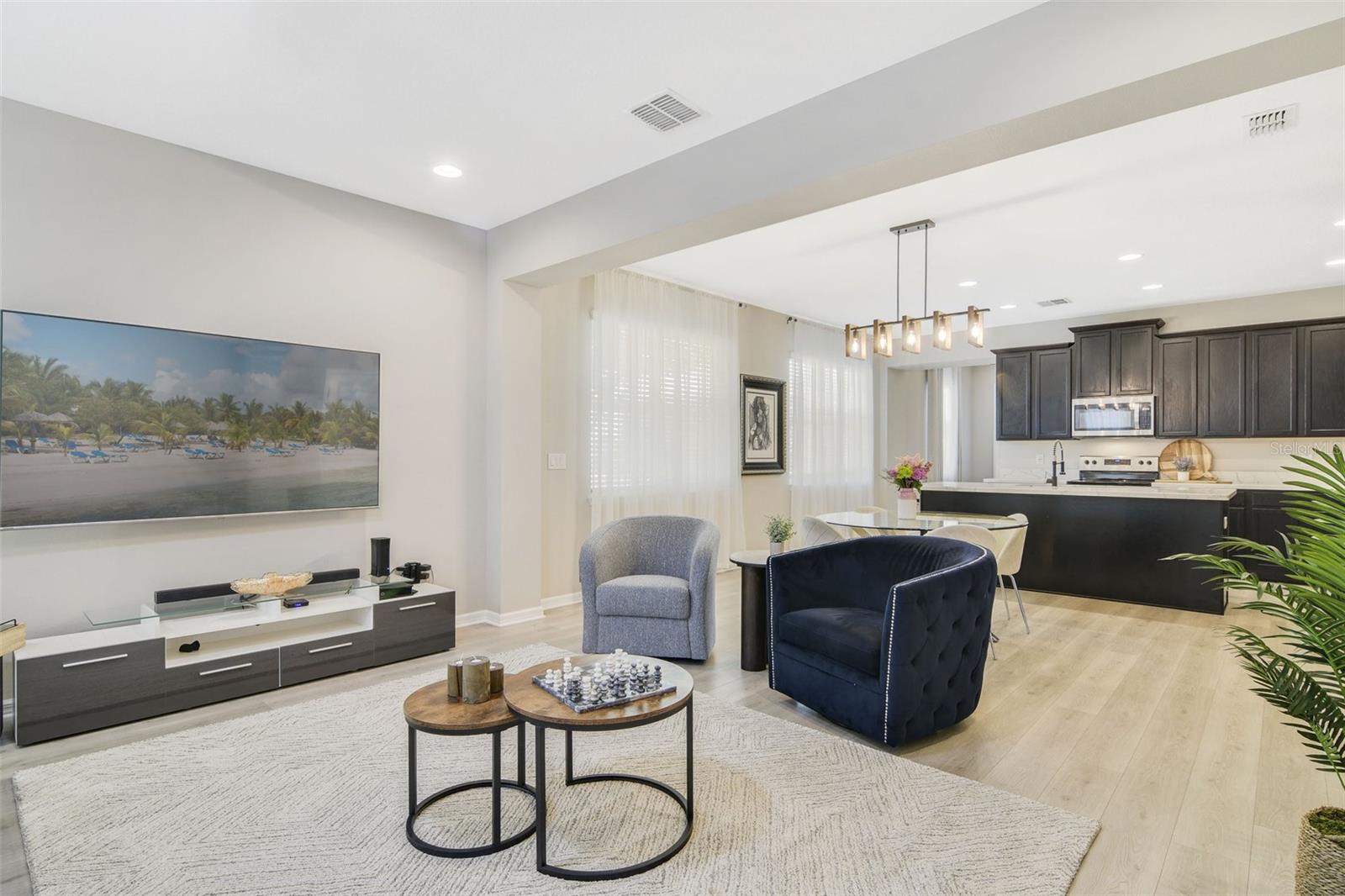 8042 GLENLLOYD AVE, WINTER GARDEN, FL, 34787