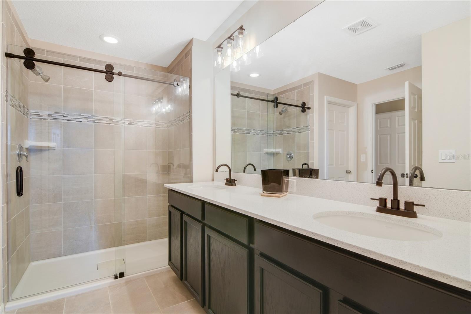 8042 GLENLLOYD AVE, WINTER GARDEN, FL, 34787