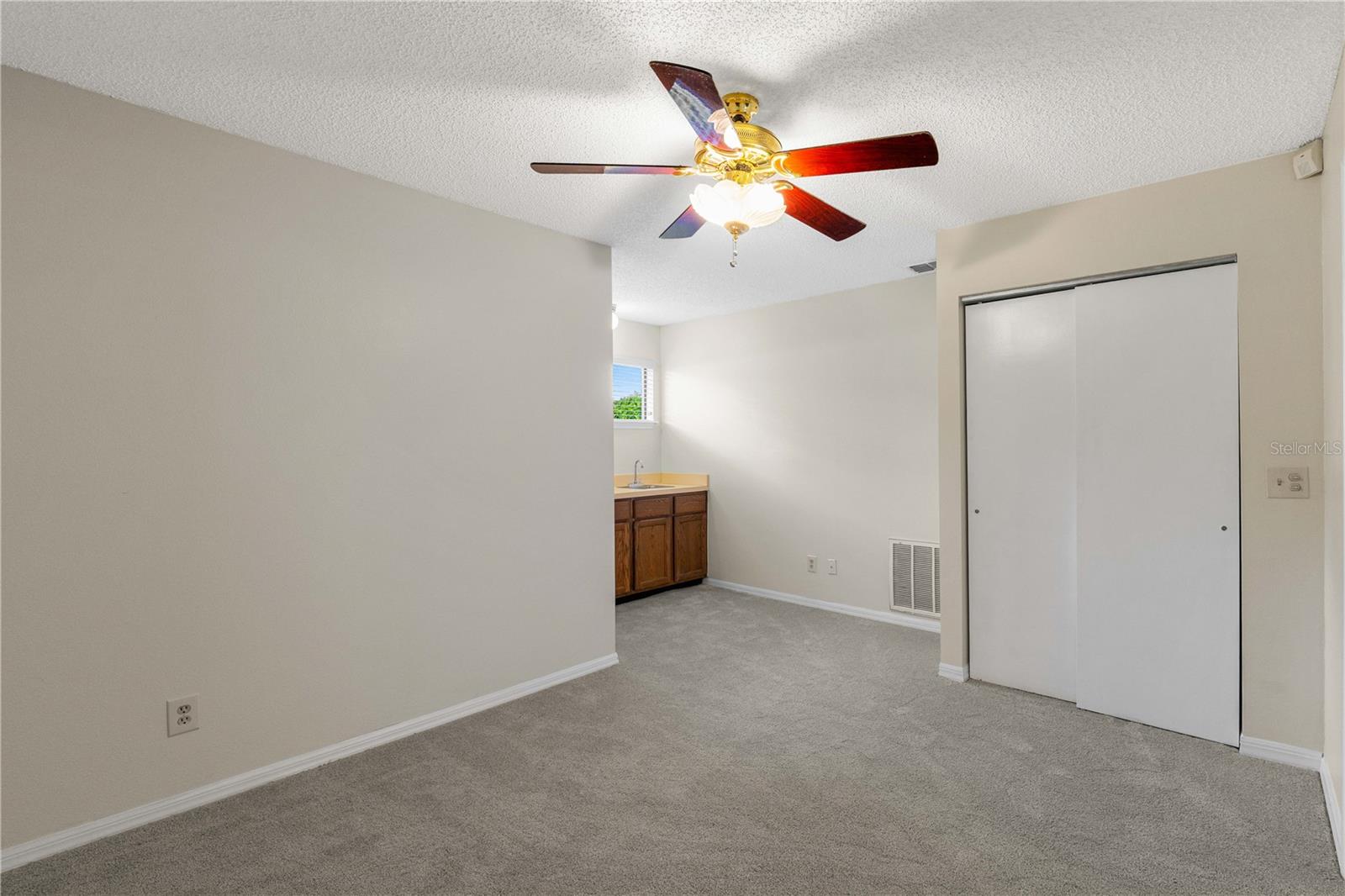 1869 SPRINGBUSH LN, CLEARWATER, FL, 33763