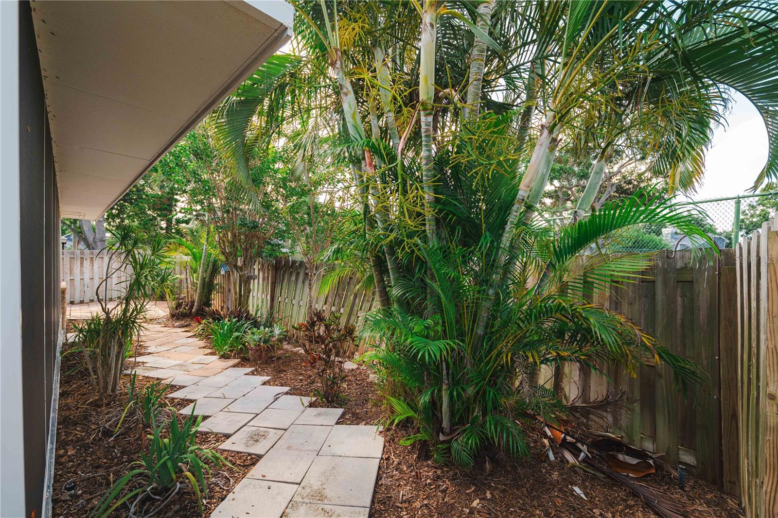 1869 SPRINGBUSH LN, CLEARWATER, FL, 33763