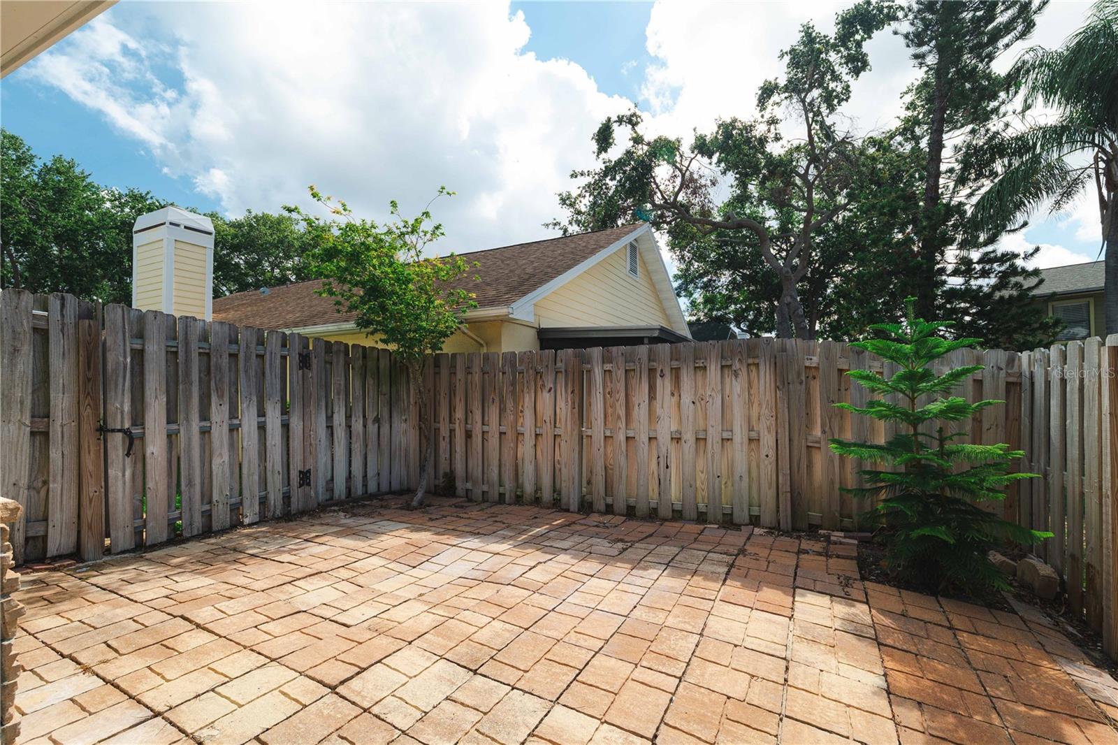 1869 SPRINGBUSH LN, CLEARWATER, FL, 33763