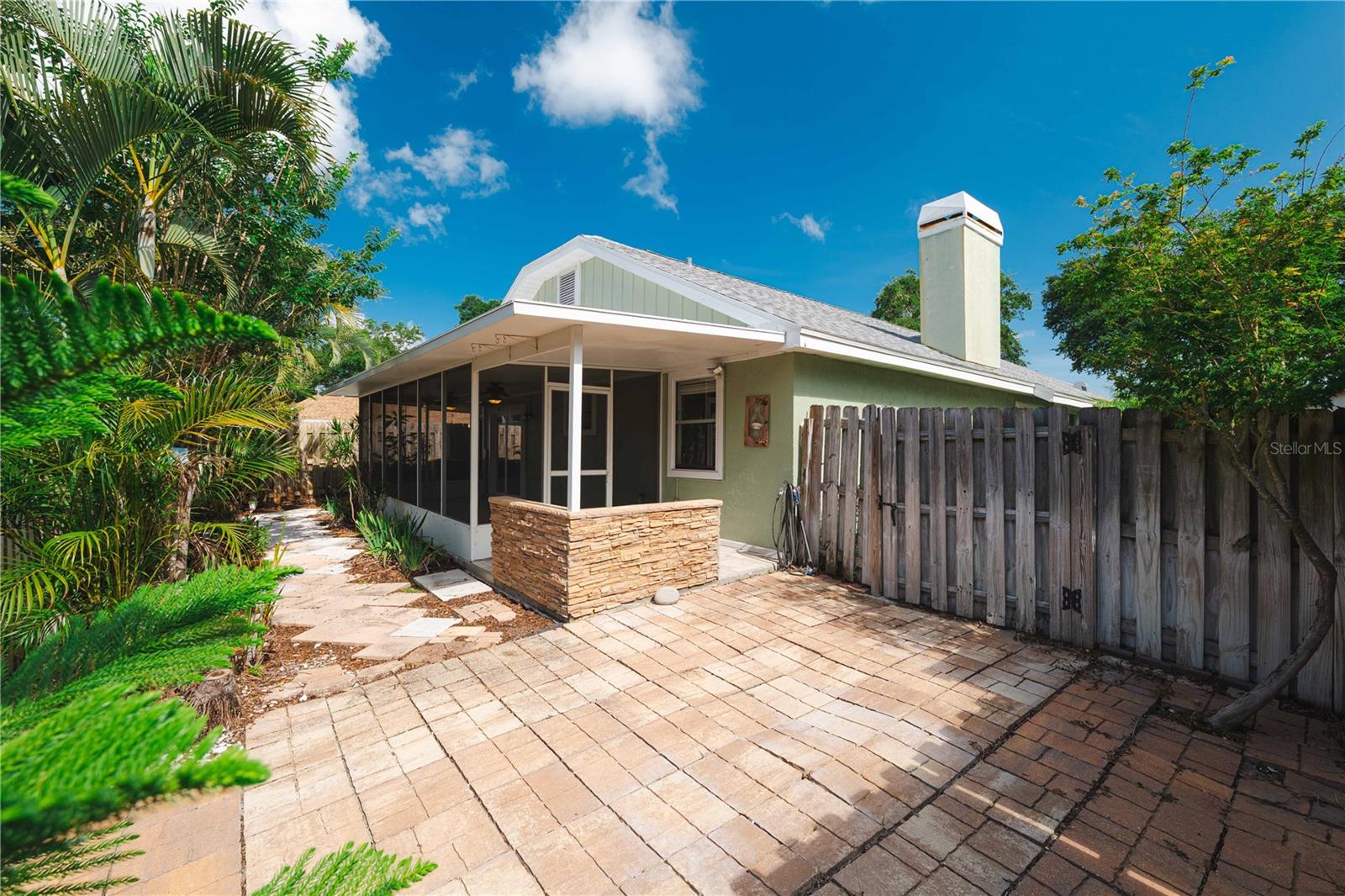 1869 SPRINGBUSH LN, CLEARWATER, FL, 33763