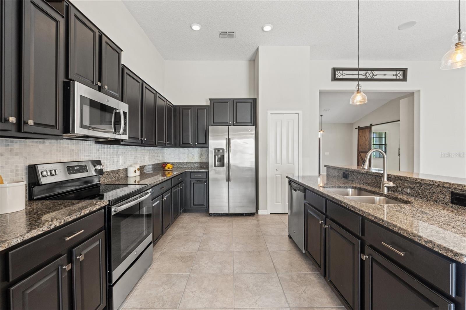 6670 PADEN WHEEL ST, ZEPHYRHILLS, FL, 33541