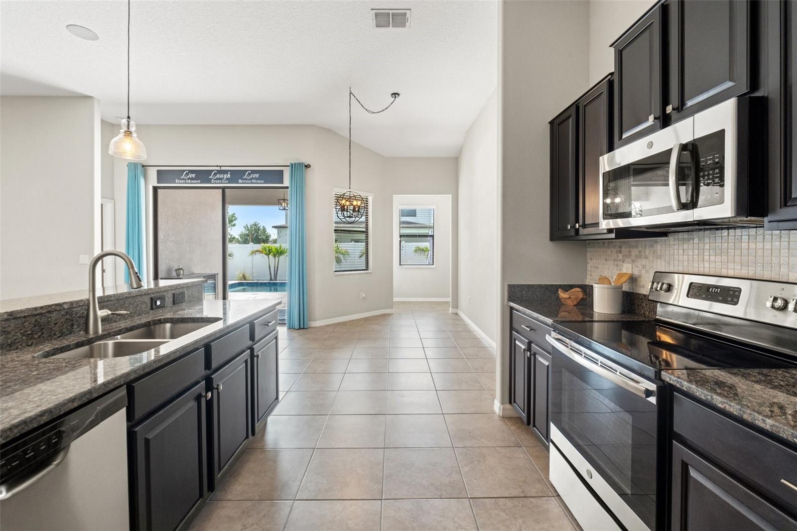 6670 PADEN WHEEL ST, ZEPHYRHILLS, FL, 33541