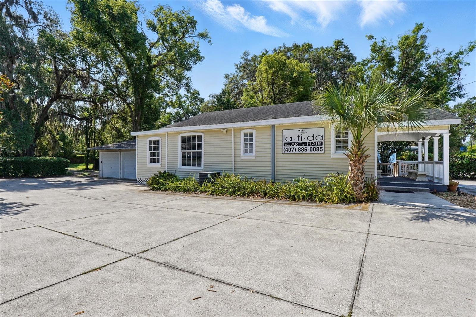 205 S HIGHLAND AVE, APOPKA, FL, 32703