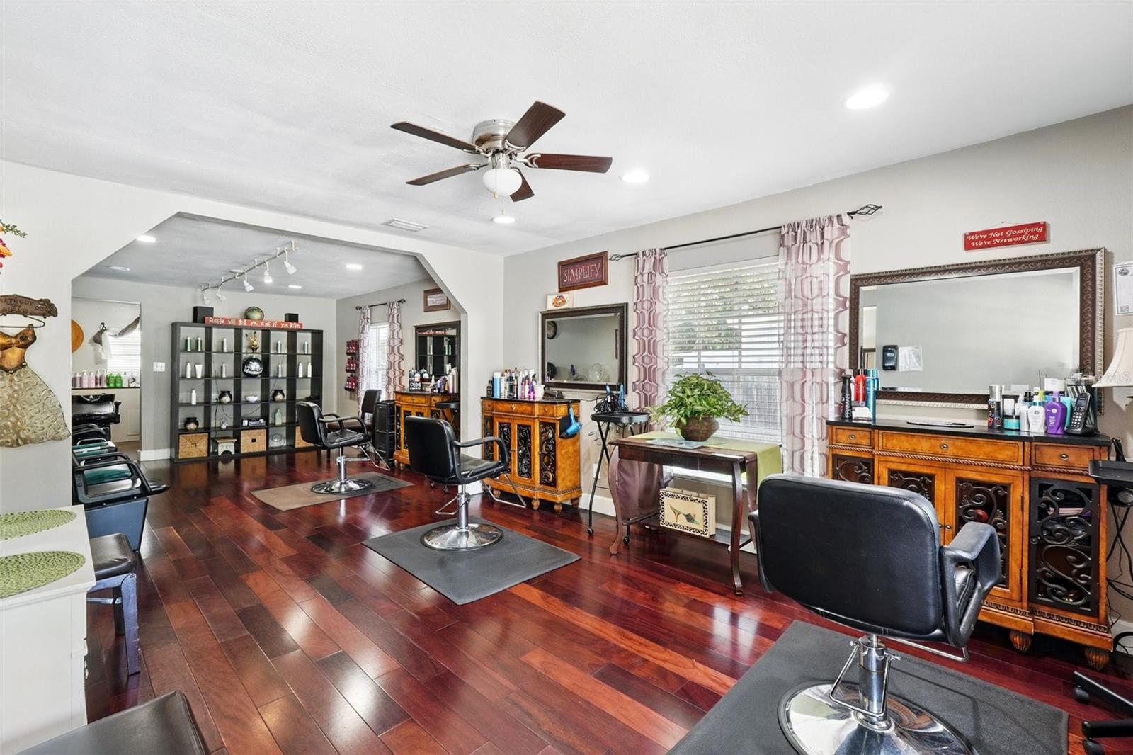 205 S HIGHLAND AVE, APOPKA, FL, 32703