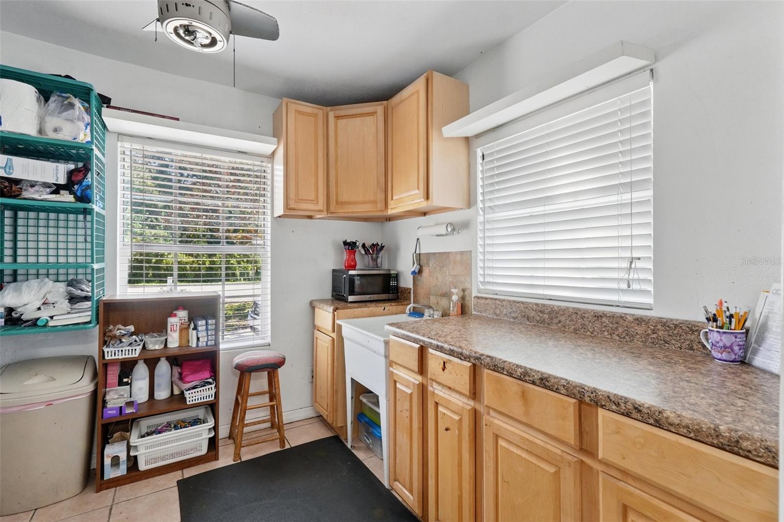 205 S HIGHLAND AVE, APOPKA, FL, 32703