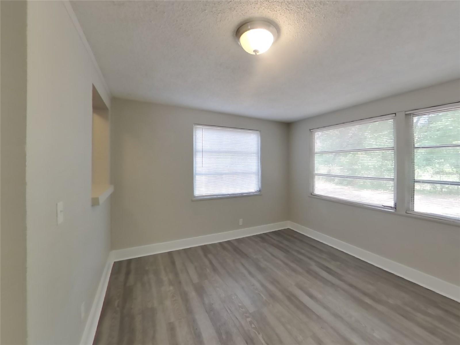 1010 MELROSE ST, SEFFNER, FL, 33584