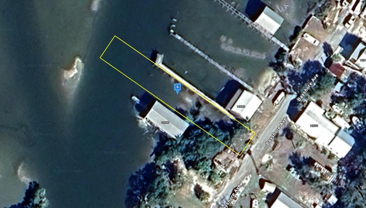 12682 BAYSHORE AVE, CEDAR KEY, FL, 32625