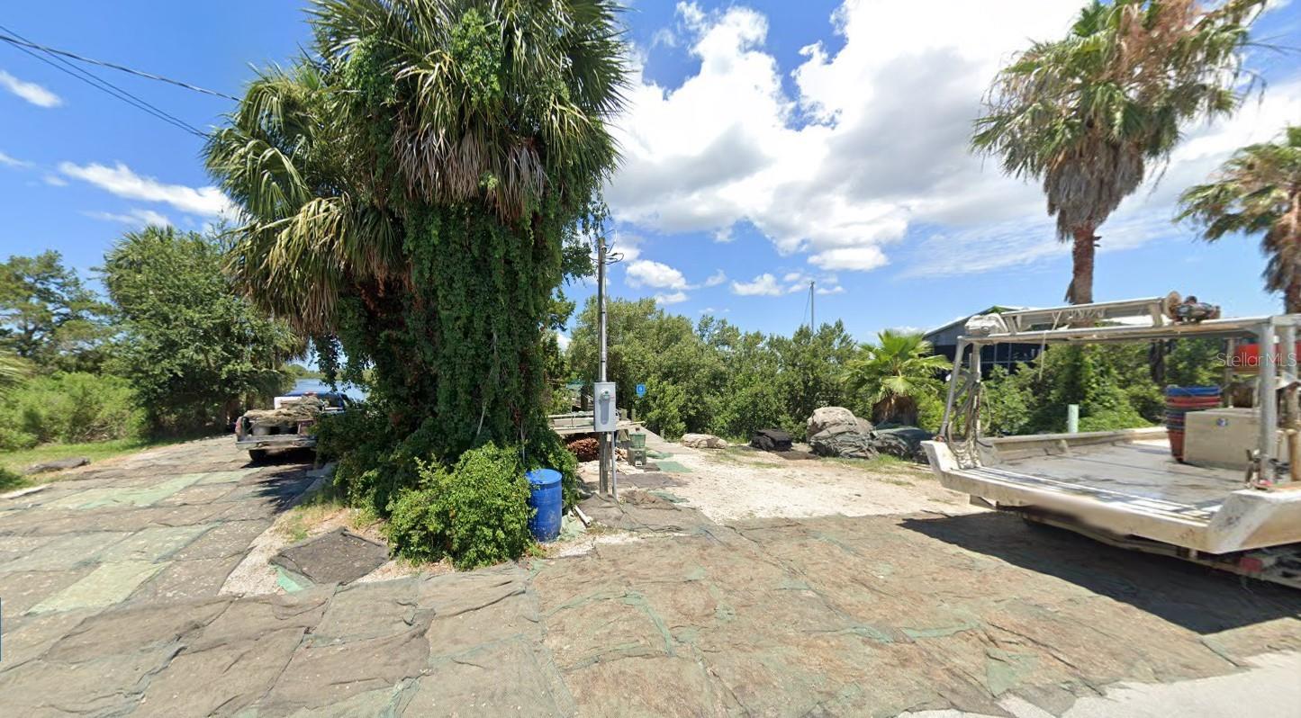 12682 BAYSHORE AVE, CEDAR KEY, FL, 32625