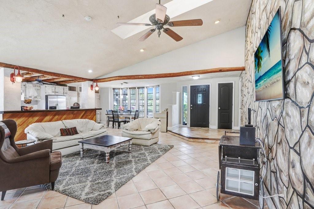 7321 CALADESIA DR, SARASOTA, FL, 34243