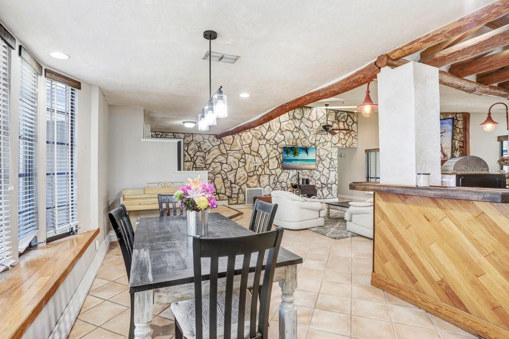 7321 CALADESIA DR, SARASOTA, FL, 34243