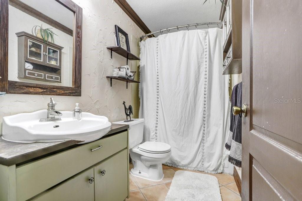 7321 CALADESIA DR, SARASOTA, FL, 34243