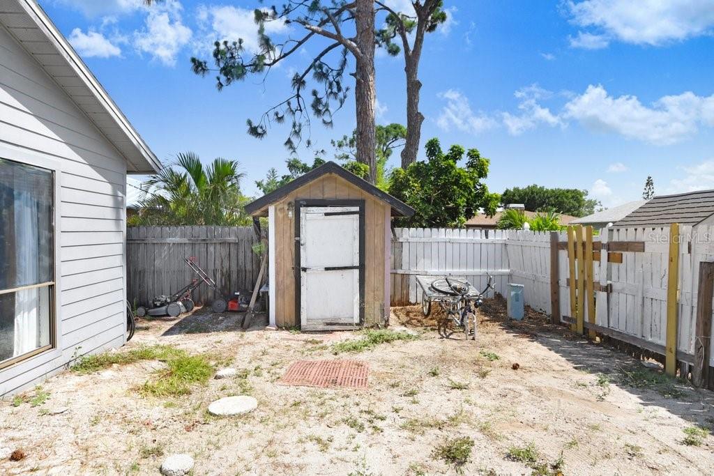 7321 CALADESIA DR, SARASOTA, FL, 34243